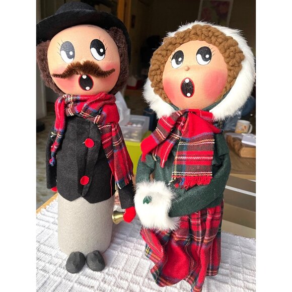 Vintage Katrina Bellinger Characters Of Christmas Past Caroler Dolls Set 1989 - Picture 2 of 5